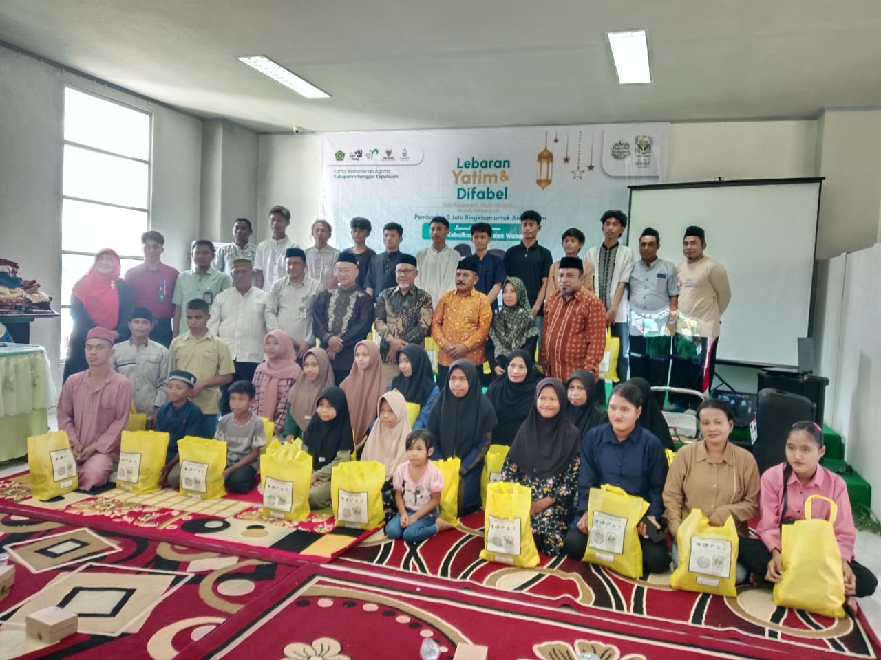 SLB Negeri Salakan Mengikuti Kegiatan Lebaran Yatim dan Difabel Kementerian Agama Banggai Kepulauan